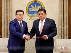 УИХ-ын гишүүд болон Монгол Улсын Засгийн газраас хуулийн төслүүд өргөн барилаа