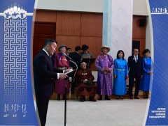 Төрийн дээд цол, одон, медалиар шагнав