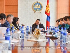 Ерөнхийлөгч Х.Баттулга хүүхэд хамгааллын асуудлаар төрийн байгууллагын удирдлагуудтай уулзав 