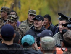 Ерөнхийлөгч Х.Баттулга Завхан аймгийн Ар ганга уулын ойн цэвэрлэгээний ажлын явцтай танилцлаа