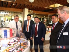 Ерөнхийлөгч Х.Баттулга 100 жилийн түүхтэй “Лайтерс Руйнерс” компанид зочиллоо 