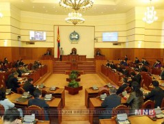 Жижиг, дунд үйлдвэрийн тухай хуулийн шинэчилсэн найруулгыг хэлэлцэж байна