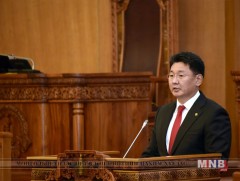 Монгол Улсын 2019 оны төсвийн тухай хуулийн төслийг хэлэлцэж эхэллээ