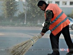 Түгжрэл эхлэхээс өмнө замын цэвэрлэгээг хийдэг болно 