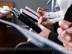 Сэтгүүлчид Зөрчлийн тухай хуулийн гүтгэн доромжилсон гэх үндэслэлээр буруутгагдсан 110 гаруй тохио..