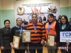 Эрдэм шинжилгээний ажилтнуудын спортын тэмцээнээс медаль хүртлээ