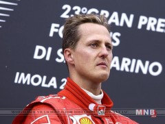 Таван жил хэвтэрт байсан Михаэль Шумахер алхдаг болжээ