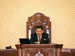 М.Энхболд: Гишүүдээс тавьсан шаардлагыг Төрийн байгуулалтын байнгын хороогоор хэлэлцэж дүгнэлт гар..