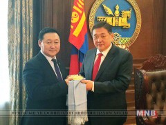 Улсын Их Хурал дахь МАН-ын бүлгийн даргад хүндэтгэл үзүүлэв