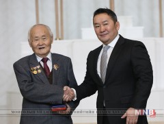 Төрийн дээд цол, одон медалиар шагнав