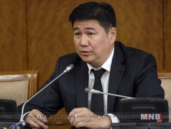 Ц.Цолмон: УИХ-ын дарга асуудлыг хуулийн дагуу өргөн барьсан учраас хэлэлцэж шийдвэрлэх нь зөв гэсэ..