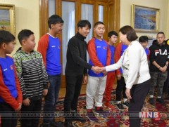 Элчин сайд Б.Дэлгэрмаа өсвөрийн тамирчидтай уулзлаа 