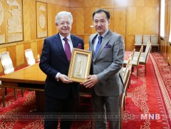 Швейцарийн Холбооны Улсаас тус улсад хавсран суугаа Элчин сайдыг хүлээн авч уулзав