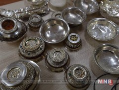 Мөнгөн аяга хулгайд алдсан хохирогчийг хайж байна