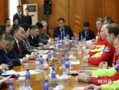 Ерөнхийлөгч Х.Баттулга “Торгоны зам” авто раллигийн 2019 оны уралдааны ажлын хэсгийн уулзалтад оро..