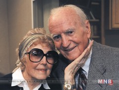 Нэг өдөр төрсөн эхнэр, нөхөр хоёр...