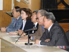 МҮОНРТ-ийн Үндэсний зөвлөлийн шинэ гишүүд уран бүтээлчидтэй уулзлаа