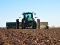 Хаврын тариалалтын явц өнгөрсөн жилийнхээс 10 орчим хувиар доогуур байна 