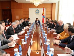 Европын Холбоо болон түүний гишүүн улсуудаас Монгол Улсад суугаа, хавсран суугаа Элчин сайд нарыг ..