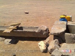 Малчид ундны усаа зөөхийн тулд 5-10 км зам туулж байна 