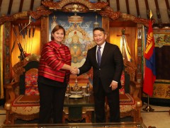 Швейцарын Холбооны улсын Үндэсний зөвлөлийн дарга Марина Кароббио Гүшэтти Монгол Улсын Ерөнхийлөгч..