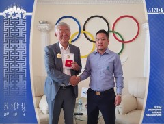 Буриадын боксын холбооны ерөнхийлөгч МҮОХ-нд зочиллоо