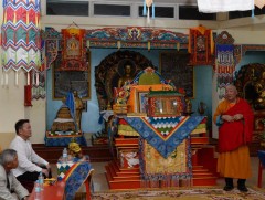 Ерөнхийлөгч Х.Баттулга БНЭУ-д байдаг Монгол хийдэд зочиллоо