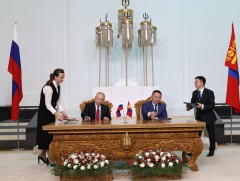 Найрсаг харилцаа, иж бүрэн стратегийн түншлэлийн тухай Монгол Улс, ОХУ хоорондын гэрээг үзэглэлээ