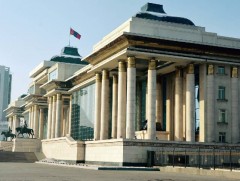 Улс тѳрийн намуудын дотоод ардчилалд хийсэн судалгааны дүнг танилцуулав