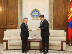 Үндсэн хуульд оруулах нэмэлт өөрчлөлтийн төсөлд хүргүүлсэн санал, төслийг хэлэлцүүлгийн шатнаас бү..