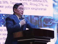 Дэлхий дахины боловсролын хөгжлийн чиг хандлага, Үндсэн хуулийн нэмэлт, өөрчлөлтийн сэдвээр илтгэл..