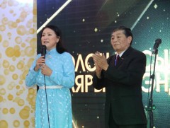 МҮОНРТ ахмад уран бүтээлч, ажилтнууддаа хүндэтгэл үзүүллээ