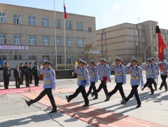 Зэвсэгт хүчний 013 дугаар ангийг Цэргийн гавьяаны улаан тугийн одонгоор шагналаа