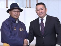 Монголын радиогийн сэтгүүлч, зохиолч, яруу найрагч Л.Мөнхтөрд Соёлын гавьяат зүтгэлтэн цол олголоо