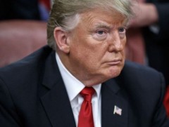 Дональд Трампыг Ерөнхийлөгчийн эрх мэдлээ хэтрүүлэн ашигласан байж болзошгүй шинэ нөхцөл байдал ил..