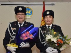 ШШҮХ-ийн мэргэжилтнүүдэд цагдаагийн хошууч цол олголоо