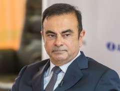 Гэрийн хорионд байсан Карлос Гон улсаасаа зөвшөөрөлгүйгээр гарсан гэж мэдээлэв  