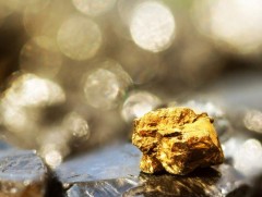 Алт, үнэт металлын үнэ эрс өсчээ