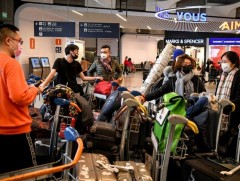 Улс орнууд БНХАУ-аас дипломат ажилтан болон иргэдээ татаж авахаар ажиллаж байна 