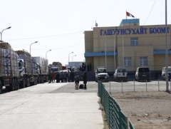 Гашуунсухайт боомтоор нүүрс экспортлож эхэллээ