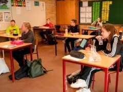 Сургуулийг нээх болоогүй гэсэн дүгнэлтийг судлаачид гаргасан байна