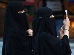 Саудын Араб “Эйд Аль-Фитр” баярын амралтаараа бүтэн хөл хорио тогтооно 