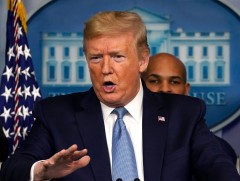 Америкийн ихэнх сургууль хичээлийн шинэ жилд бэлэн байгааг Ерөнхийлөгч Трамп мэдэгдлээ