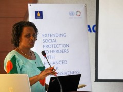 Хүүхдийн мөнгөн тэтгэмжийг нэмэгдүүлэх замаар цочролын үед хүүхэд, гэр бүлд тусламж хүргэх нь хамг..