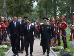 Монгол Улсын Ерөнхийлөгч, Зэвсэгт хүчний Ерөнхий командлагч Х.Баттулга Батлан хамгаалах яаманд ажи..
