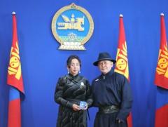 Завхан аймгийн 227 ээжид “Эхийн алдар” одон гардууллаа