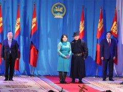 Говь-Алтай аймгийн 186 ээжид “Эхийн алдар” одон гардууллаа