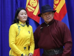 Архангай аймгийн 288 ээжид “Эхийн алдар” одон гардууллаа