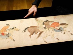 Хятадын хосгүй ховор зураг дуудлага худалдаанд 306.6 сая Хонконг долларт хүрч зарагдлаа