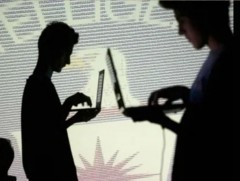 Австралийн ГХЯ иргэдийнхээ цахим шууданг тараасандаа хүлцэл өчлөө